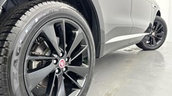 2021 (71) JAGUAR F-PACE 2.0 D165 R-Dynamic S 5dr Auto AWD 4951402