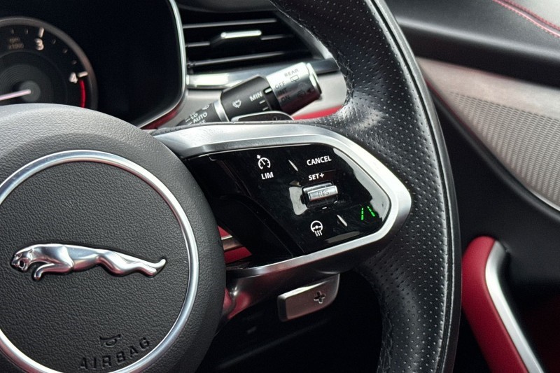 2021 (71) JAGUAR F-PACE 2.0 D165 R-Dynamic S 5dr Auto AWD 4951386