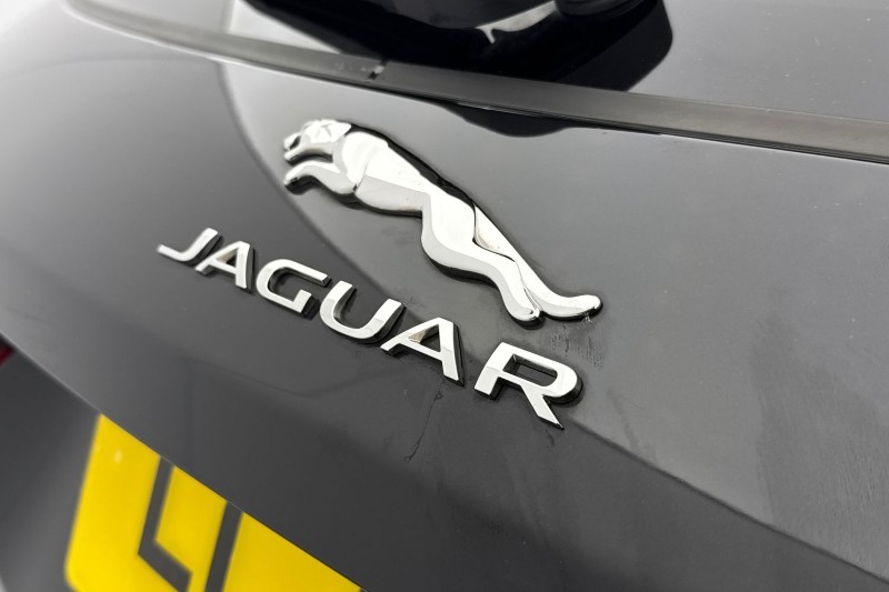 2021 (71) JAGUAR F-PACE 2.0 D165 R-Dynamic S 5dr Auto AWD 4951399