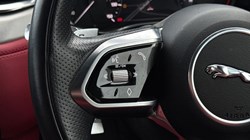 2021 (71) JAGUAR F-PACE 2.0 D165 R-Dynamic S 5dr Auto AWD 4951385