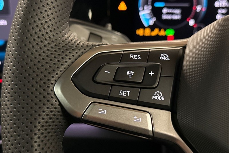  VOLKSWAGEN TIGUAN 2.0 TSI 265 4Motion Black Edition 5dr DSG 4890386