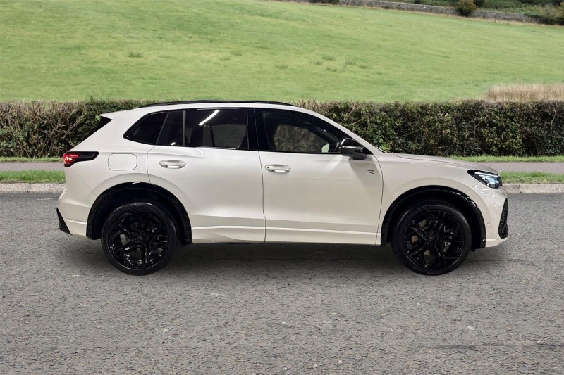  VOLKSWAGEN TIGUAN 2.0 TSI 265 4Motion Black Edition 5dr DSG 4890372