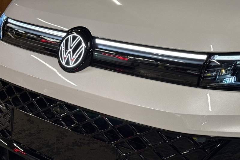  VOLKSWAGEN TIGUAN 2.0 TSI 265 4Motion Black Edition 5dr DSG 4890402