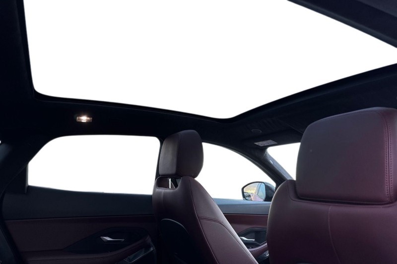 2022 (22) JAGUAR E-PACE 2.0 D200 R-Dynamic Black 5dr Auto 4941402