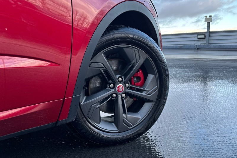 2022 (22) JAGUAR E-PACE 2.0 D200 R-Dynamic Black 5dr Auto 4941426