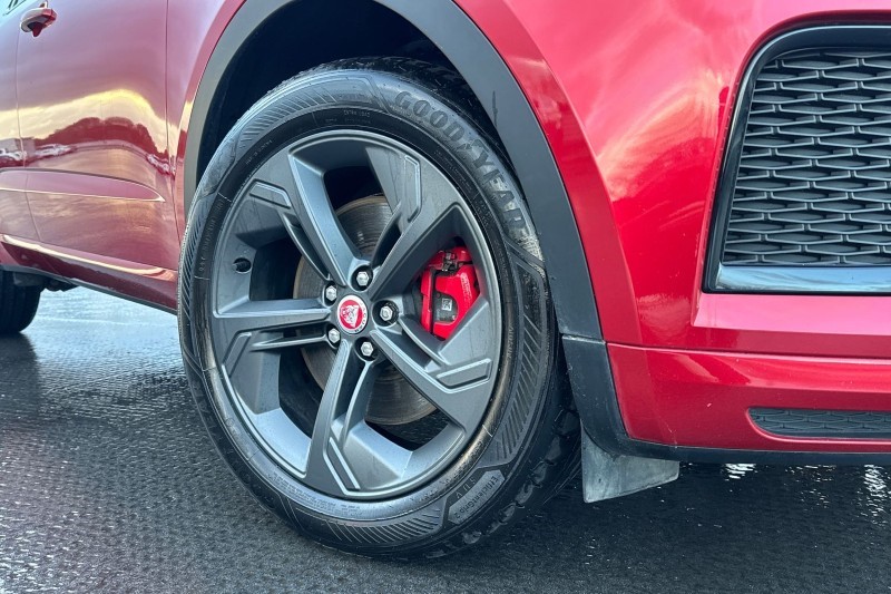 2022 (22) JAGUAR E-PACE 2.0 D200 R-Dynamic Black 5dr Auto 4941421