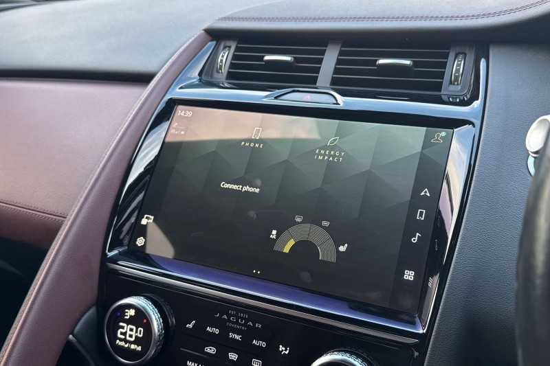 2022 (22) JAGUAR E-PACE 2.0 D200 R-Dynamic Black 5dr Auto 4941410