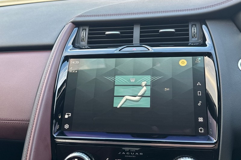 2022 (22) JAGUAR E-PACE 2.0 D200 R-Dynamic Black 5dr Auto 4941412