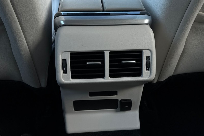 2022 (22) LAND ROVER RANGE ROVER VELAR 2.0 D200 R-Dynamic S 5dr Auto 4955431