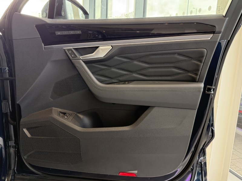  VOLKSWAGEN TOUAREG 3.0 V6 TSI eHybrid 4Motion R 5dr Tip Auto 4661339