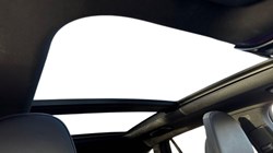 2024 (24) MERCEDES-BENZ GLC 220d 4Matic AMG Line Premium PLUS 5dr 9G-Tronic 4931576