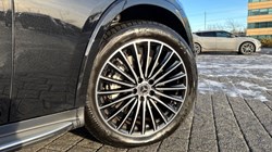 2024 (24) MERCEDES-BENZ GLC 220d 4Matic AMG Line Premium PLUS 5dr 9G-Tronic 4931600