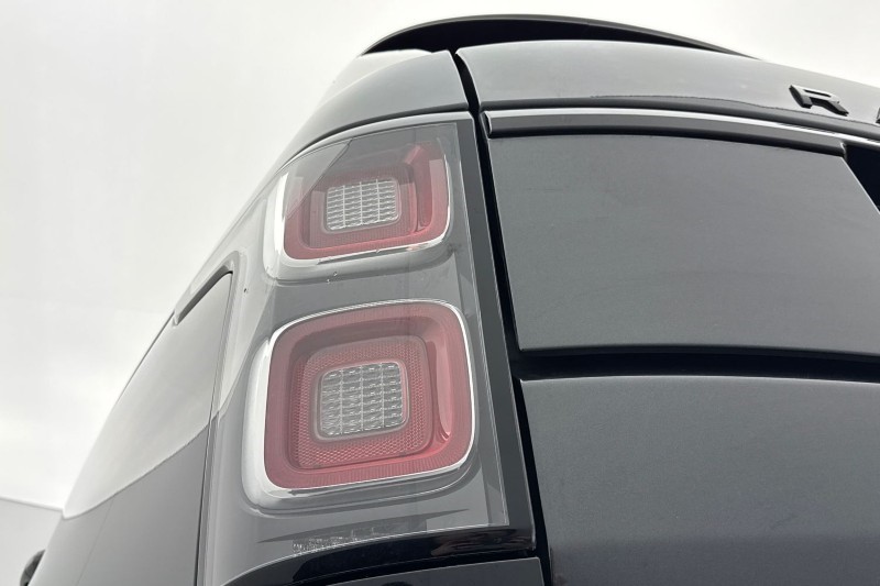 2021 (21) LAND ROVER RANGE ROVER 3.0 D300 Westminster Black 4dr Auto 4957465