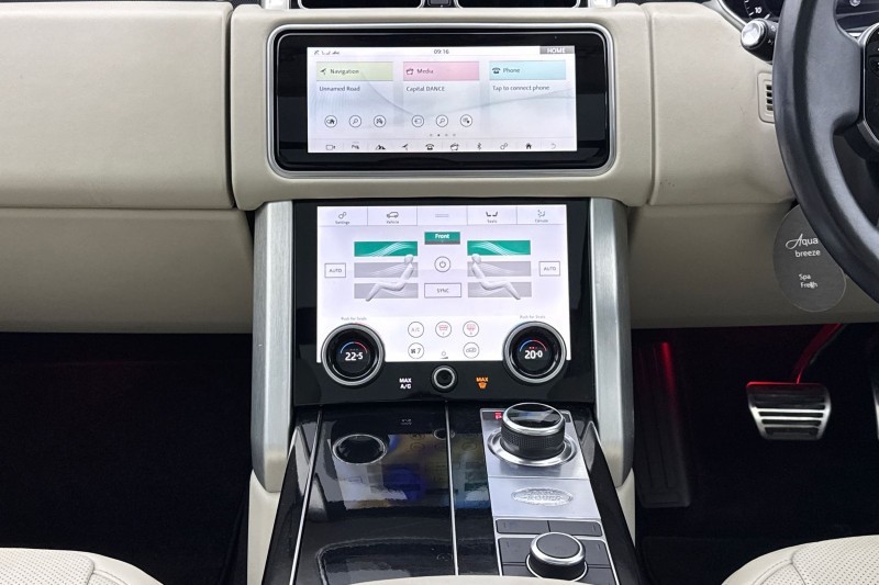 2021 (21) LAND ROVER RANGE ROVER 3.0 D300 Westminster Black 4dr Auto 4957460