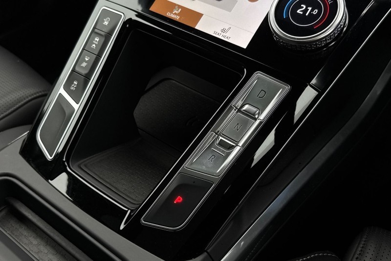 2023 (23) JAGUAR I-PACE 294kW EV400 HSE Black 90kWh 5dr Auto 11kW Charger 5053383