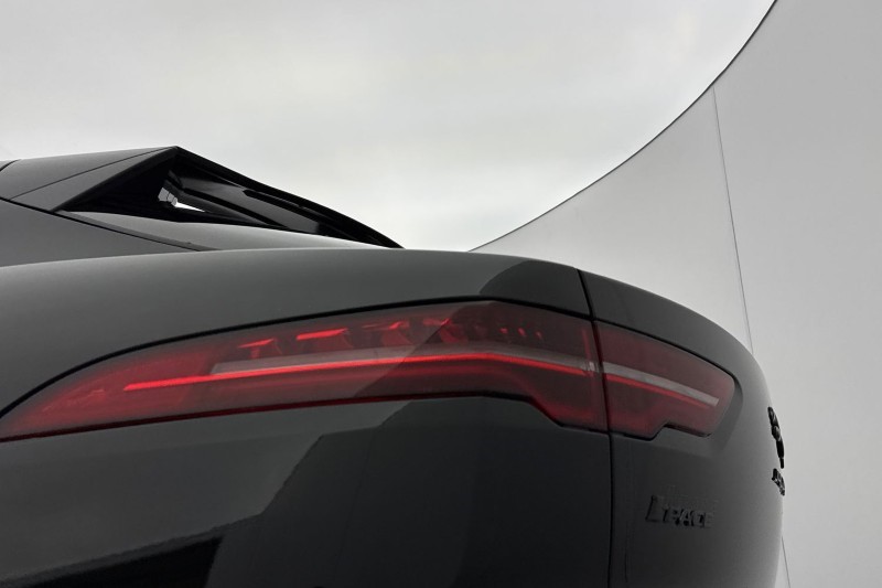 2023 (23) JAGUAR I-PACE 294kW EV400 HSE Black 90kWh 5dr Auto 11kW Charger 5053389