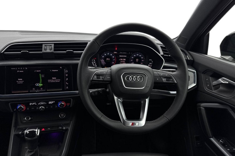 2025 (25) AUDI Q3 40 TFSI Quattro Black Ed 5dr S Tronic [20" Alloy] 4947480