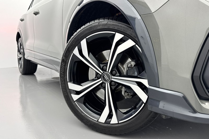 2025 (25) AUDI Q3 40 TFSI Quattro Black Ed 5dr S Tronic [20" Alloy] 4947505