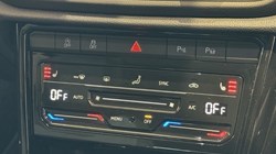 VOLKSWAGEN T-ROC 2.0 TSI 300 4MOTION R 5dr DSG 4803629