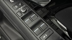 2020 (20) LAND ROVER RANGE ROVER EVOQUE 2.0 D180 R-Dynamic SE 5dr Auto 4953337