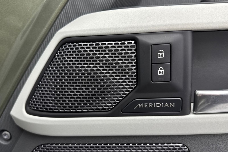 2021 (71) LAND ROVER DEFENDER 3.0 D250 SE 110 5dr Auto 4955874