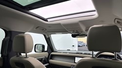 2021 (71) LAND ROVER DEFENDER 3.0 D250 SE 110 5dr Auto 4955875