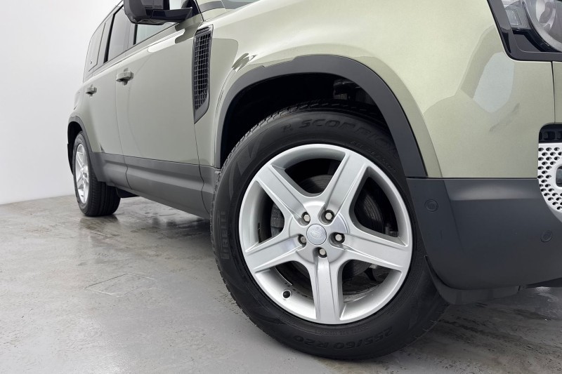 2021 (71) LAND ROVER DEFENDER 3.0 D250 SE 110 5dr Auto 4955861