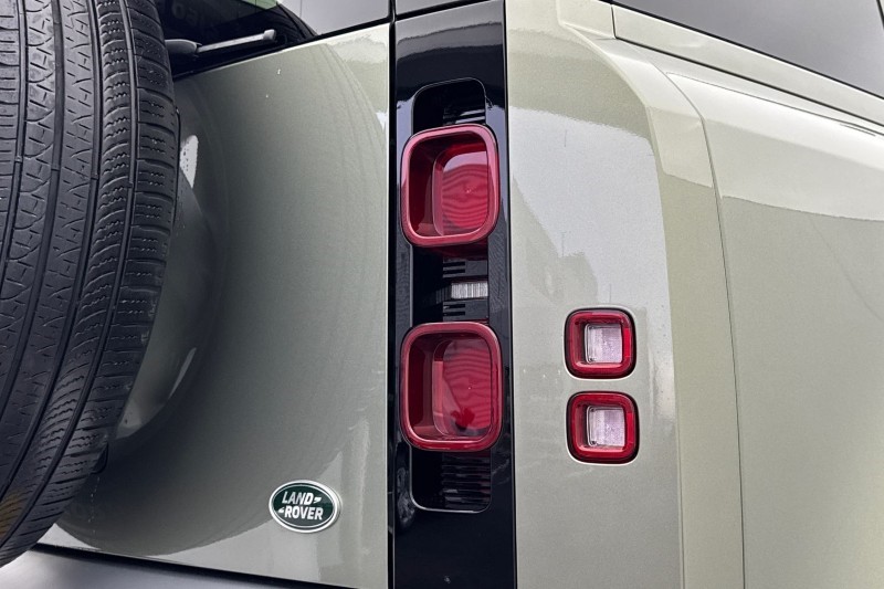 2021 (71) LAND ROVER DEFENDER 3.0 D250 SE 110 5dr Auto 4955864