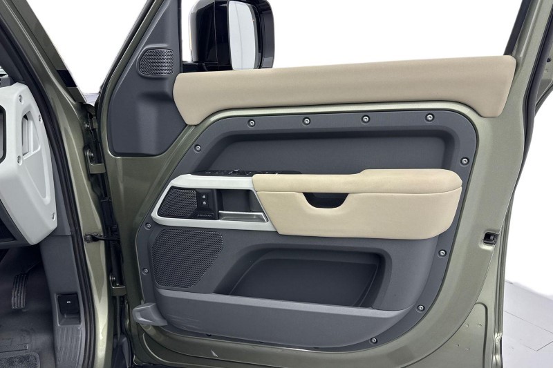 2021 (71) LAND ROVER DEFENDER 3.0 D250 SE 110 5dr Auto 4955844