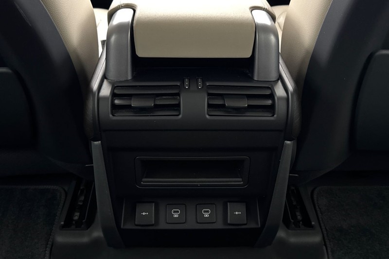 2021 (71) LAND ROVER DEFENDER 3.0 D250 SE 110 5dr Auto 4955839