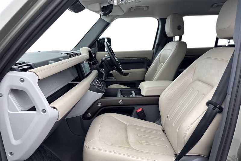 2021 (71) LAND ROVER DEFENDER 3.0 D250 SE 110 5dr Auto 4955824