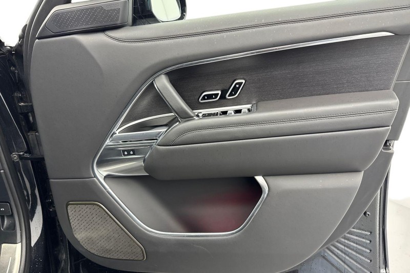 2023 (73) LAND ROVER RANGE ROVER 3.0 P550e Autobiography 4dr Auto 4960416