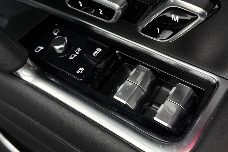 2023 (73) LAND ROVER RANGE ROVER 3.0 P550e Autobiography 4dr Auto 4960417