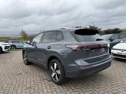 VOLKSWAGEN TIGUAN 1.5 eTSI 150 Match 5dr DSG