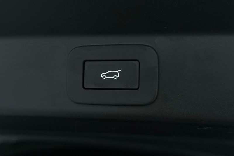 2025 (25) LAND ROVER RANGE ROVER SPORT 3.0 D250 Edition 5dr Auto 4959379