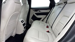 2022 (22) JAGUAR F-PACE 2.0 D200 R-Dynamic SE 5dr Auto AWD 4965549