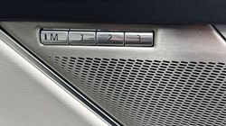 2022 (22) JAGUAR F-PACE 2.0 D200 R-Dynamic SE 5dr Auto AWD 4965592