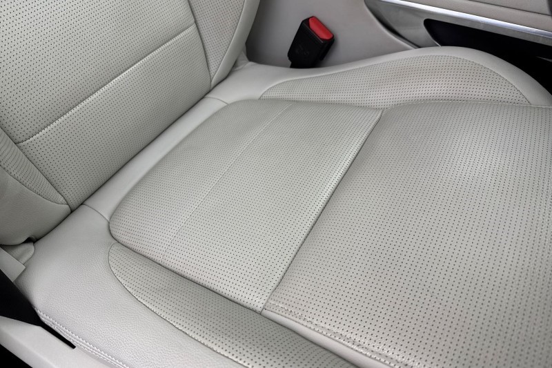 2022 (22) JAGUAR F-PACE 2.0 D200 R-Dynamic SE 5dr Auto AWD 4965569