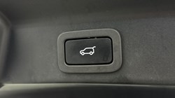 2022 (22) JAGUAR F-PACE 2.0 D200 R-Dynamic SE 5dr Auto AWD 4965580