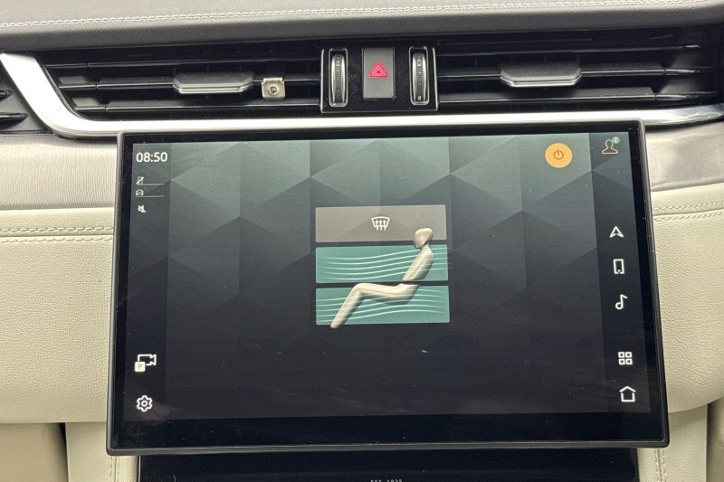 2022 (22) JAGUAR F-PACE 2.0 D200 R-Dynamic SE 5dr Auto AWD 4965575