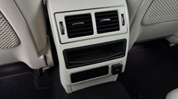 2022 (22) JAGUAR F-PACE 2.0 D200 R-Dynamic SE 5dr Auto AWD 4965563