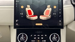 2022 (22) JAGUAR F-PACE 2.0 D200 R-Dynamic SE 5dr Auto AWD 4965576