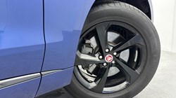 2022 (22) JAGUAR F-PACE 2.0 D200 R-Dynamic SE 5dr Auto AWD 4965589