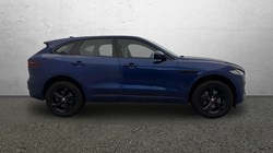 2022 (22) JAGUAR F-PACE 2.0 D200 R-Dynamic SE 5dr Auto AWD 4965550