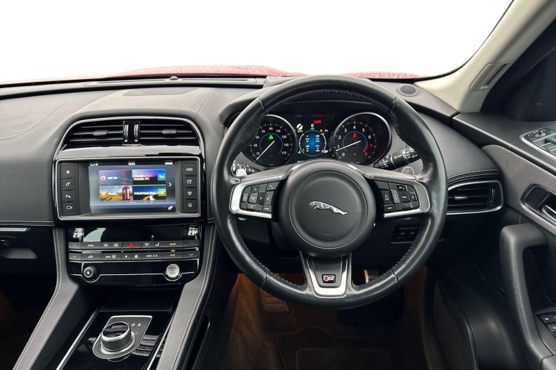 2016 (66) JAGUAR F-PACE 3.0 Supercharged V6 S 5dr Auto AWD 5000904