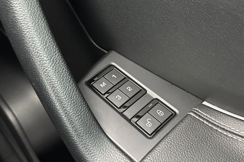 2016 (66) JAGUAR F-PACE 3.0 Supercharged V6 S 5dr Auto AWD 5000942