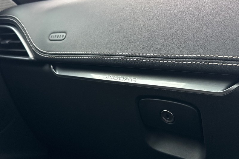 2016 (66) JAGUAR F-PACE 3.0 Supercharged V6 S 5dr Auto AWD 5000940