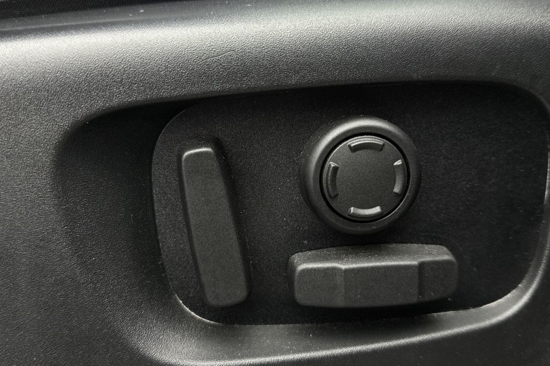 2022 (22) LAND ROVER RANGE ROVER VELAR 2.0 D200 R-Dynamic SE 5dr Auto 4979842