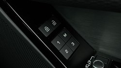 2022 (22) LAND ROVER RANGE ROVER VELAR 2.0 D200 R-Dynamic SE 5dr Auto 4979869