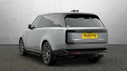 2025 (25) LAND ROVER RANGE ROVER 3.0 P400 SE 4dr Auto 1